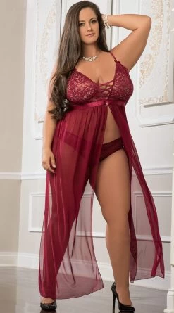 Plus Size Luxurious Lace Lingerie Gown Set