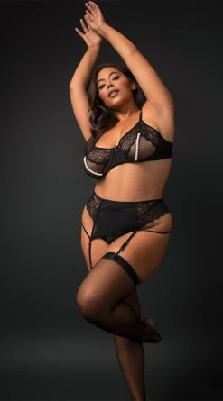 Plus Size What A Pearl Wants Bra Set